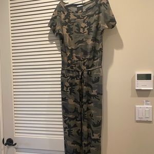 Veronica M size small jogger jumpsuit